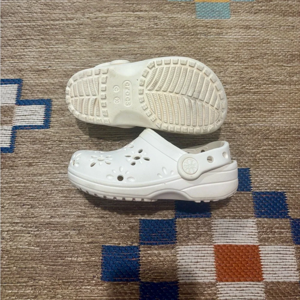 Floral-Cut Crocs - Picture 2 of 2